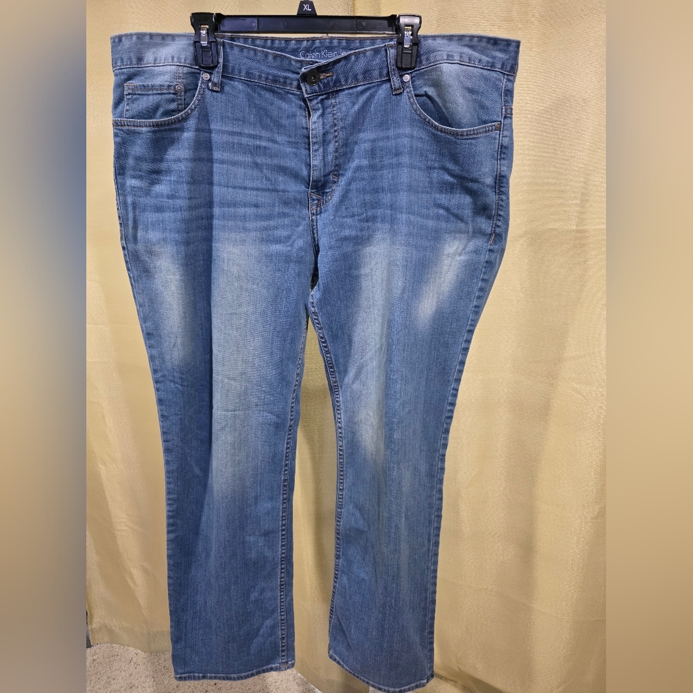 Calvin Klein Jeans Relaxed Fit in Blue 40X32